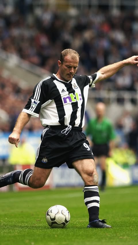 Nothing could stop Shearer 🙋‍♂️ OTD in 2002 🔙