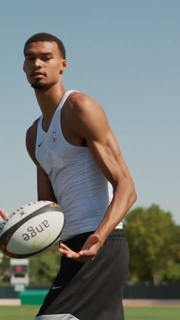 Another summer sidequest 🏉 @wemby and @hbarnes visited @provencerugbyofficiel to learn more about how they operate as a unit, team camaraderie, and strength training 💪