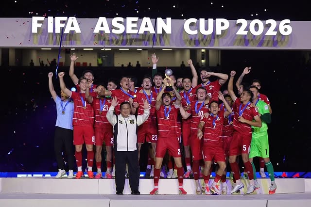 Selamat kepada Timnas Indonesia yang berhasil memenangkan laga pamungkas FIFA ASEAN Cup 2026. Kemenangan ini menjadi kebanggaan bagi seluruh rakyat Indonesia sekaligus buah dari semangat, kerja keras, dan perjuangan p…