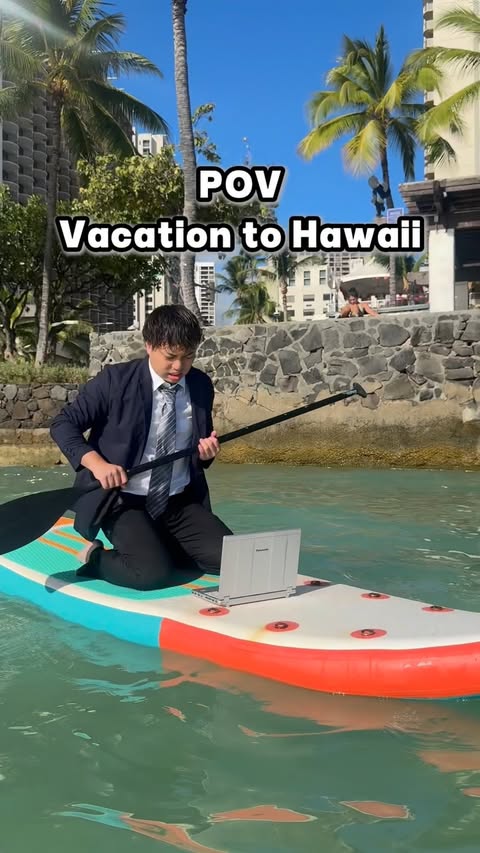 Salaryman finally got a vacation. #hawaii #japanese #strongzero