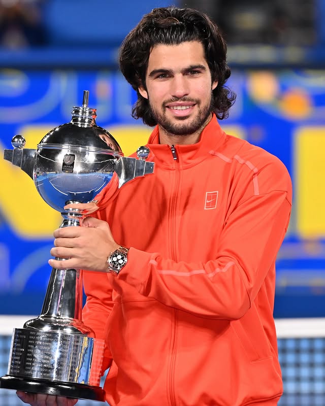 It means so much to me to win the trophy here! 🏆 ARIGATO TOKYO! ❤️ 📸 Getty