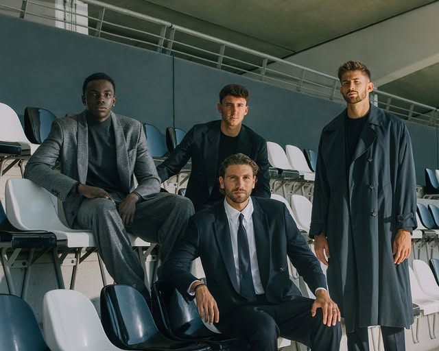 Giorgio Armani x Juventus.⁣ ⁣ Giorgio Armani rinnova la collaborazione con Juventus, firmando nuovamente il guardaroba formale della prima squadra maschile per la stagione 2026–27.⁣ ⁣ Due realtà italiane accomunate da…
