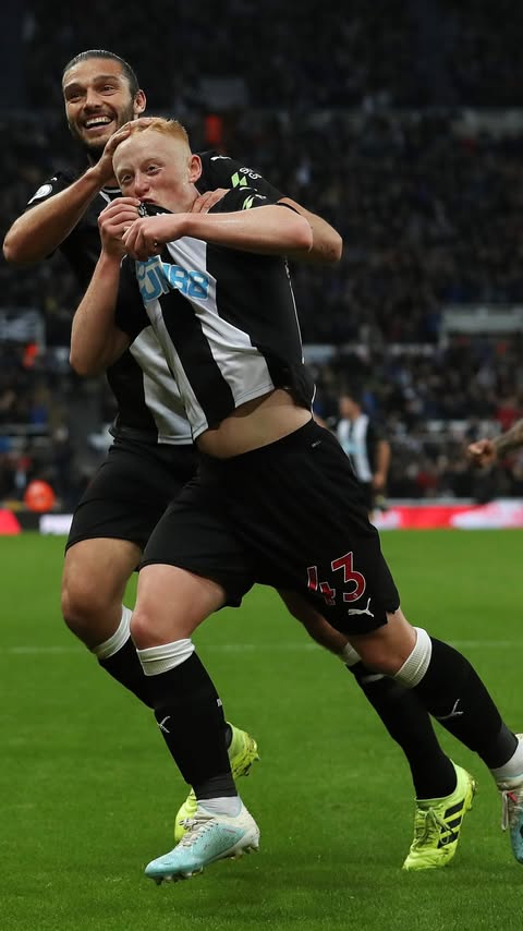 A perfect-counter attack ⚡️ Finished off by @matthewlongstaff on his PL debut 🫶