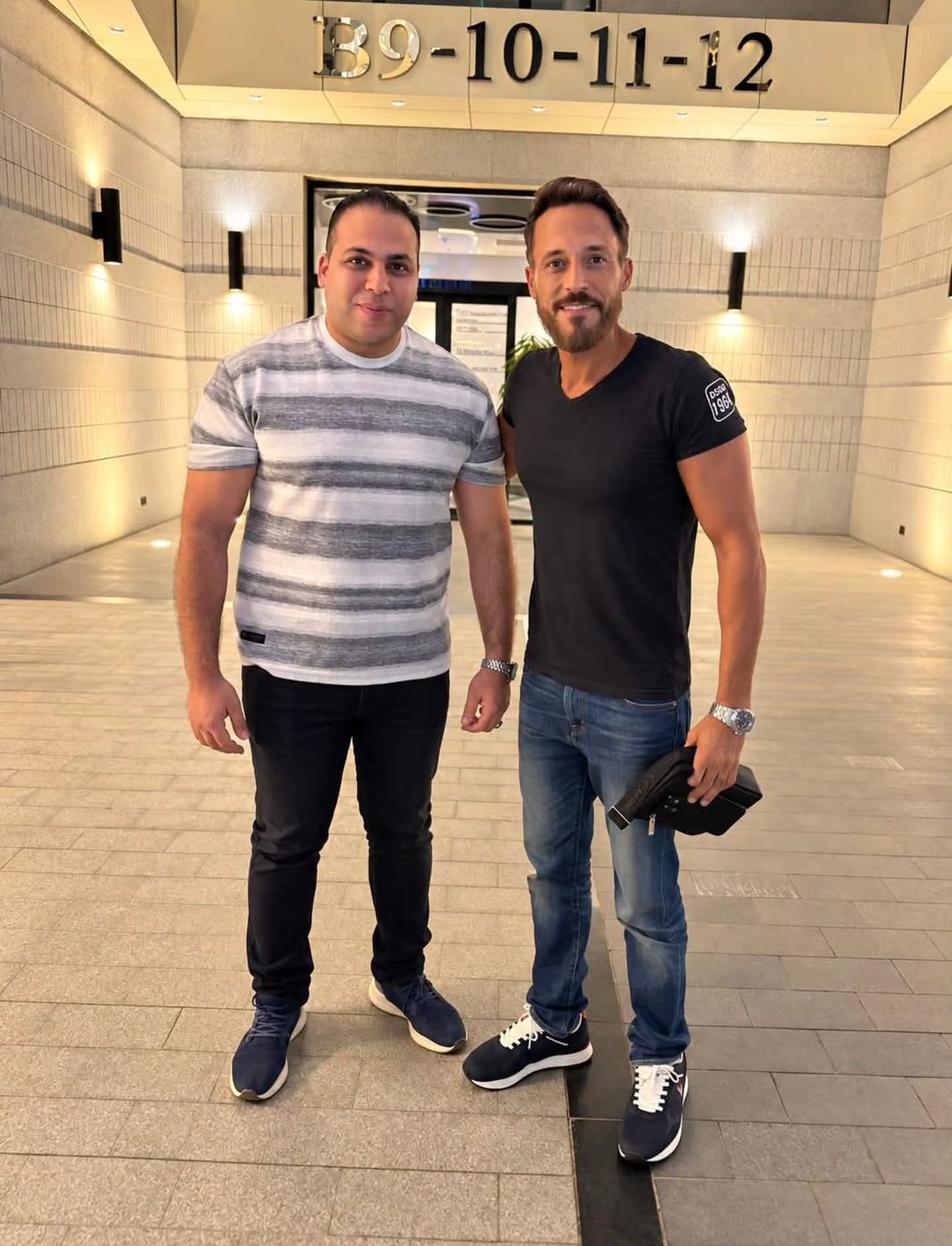 صورة تذكيرية امس مع الفنان الكبير يوسف الشريف @ysfelsherif فنان كبير بيقدم فن راقى و محترم ... مع العالمى