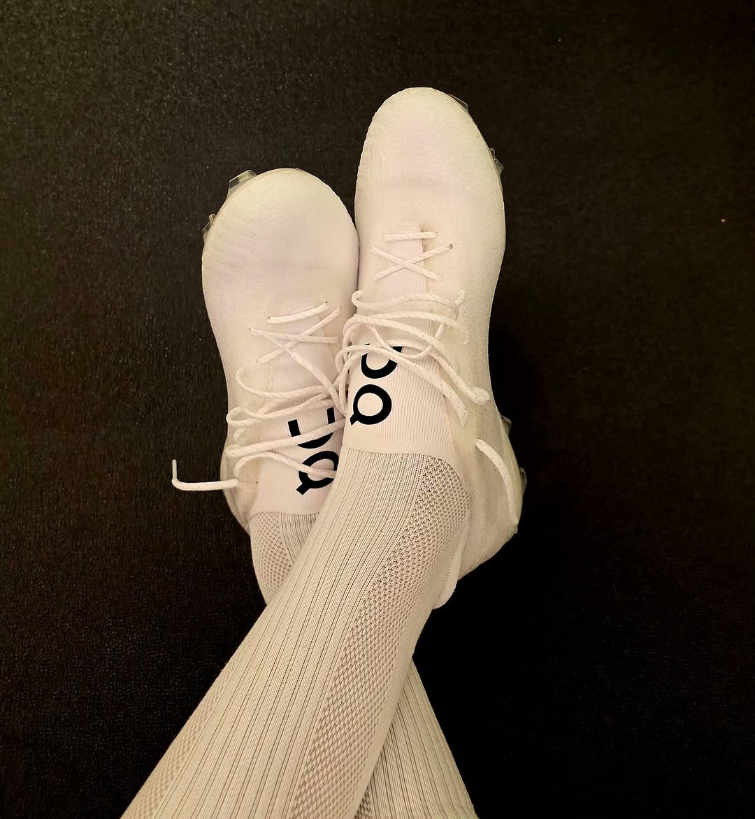 Been talking a lot about developing boots with @on.football but better than talking is playing in them. First time on the feet 😮‍💨 let’s play! @on.football @k.mbappe @sydneyjoy.schertenleib