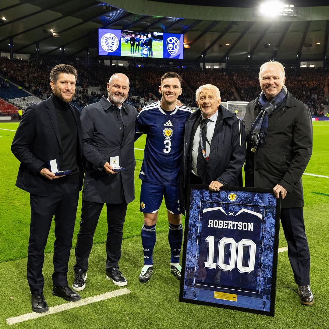 A picture that will always mean a lot to me. Thank you to Gordon Strachan for believing in me and giving me my first cap. Thank you Alex Mcleish for having the trust in making me captain for this country. Thank you St…