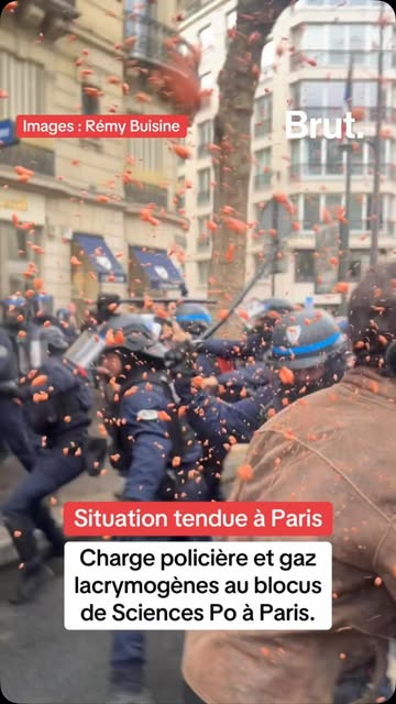 Situation tendue devant Sciences Po - Charge policière et gaz lacrymogènes au blocus de Sciences Po à Paris.