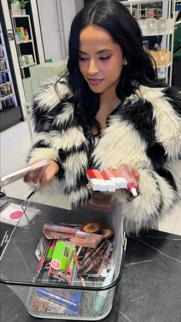 Thank you @maybelline for letting me raid your store 🤭♥️ #MaybellinePartner
