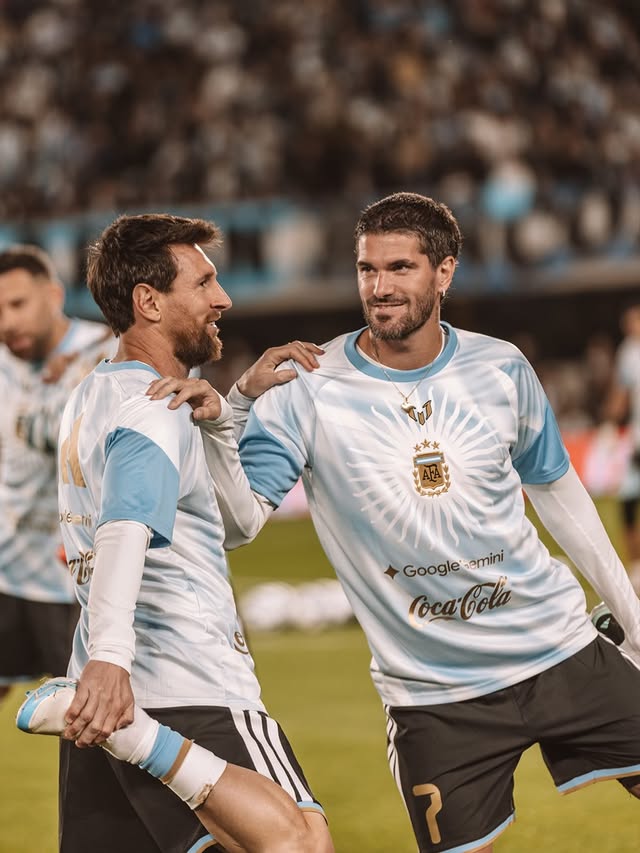 Capitán de este barco, maestro de un legado, dios de esta tierra.. Como siempre y para siempre, soldado de todas las batallas que quieras dar, fue un placer acompañarte. GRACIAS 🤍
