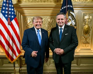 🇧🇦🇺🇸 Sjedinjene Američke Države (SAD) jedan su od najvažnijih partnera Bosne i Hercegovine. Naše dvije države povezuje dugogodišnje prijateljstvo i snažne veze, a naše opredjeljenje je da te odnose dodatno razvija…