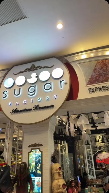 The @sugarfactoryfoxwoods has amazing @bransoncognac cocktails, make sure to stop by and get some! Tell them @djantresto sent you!