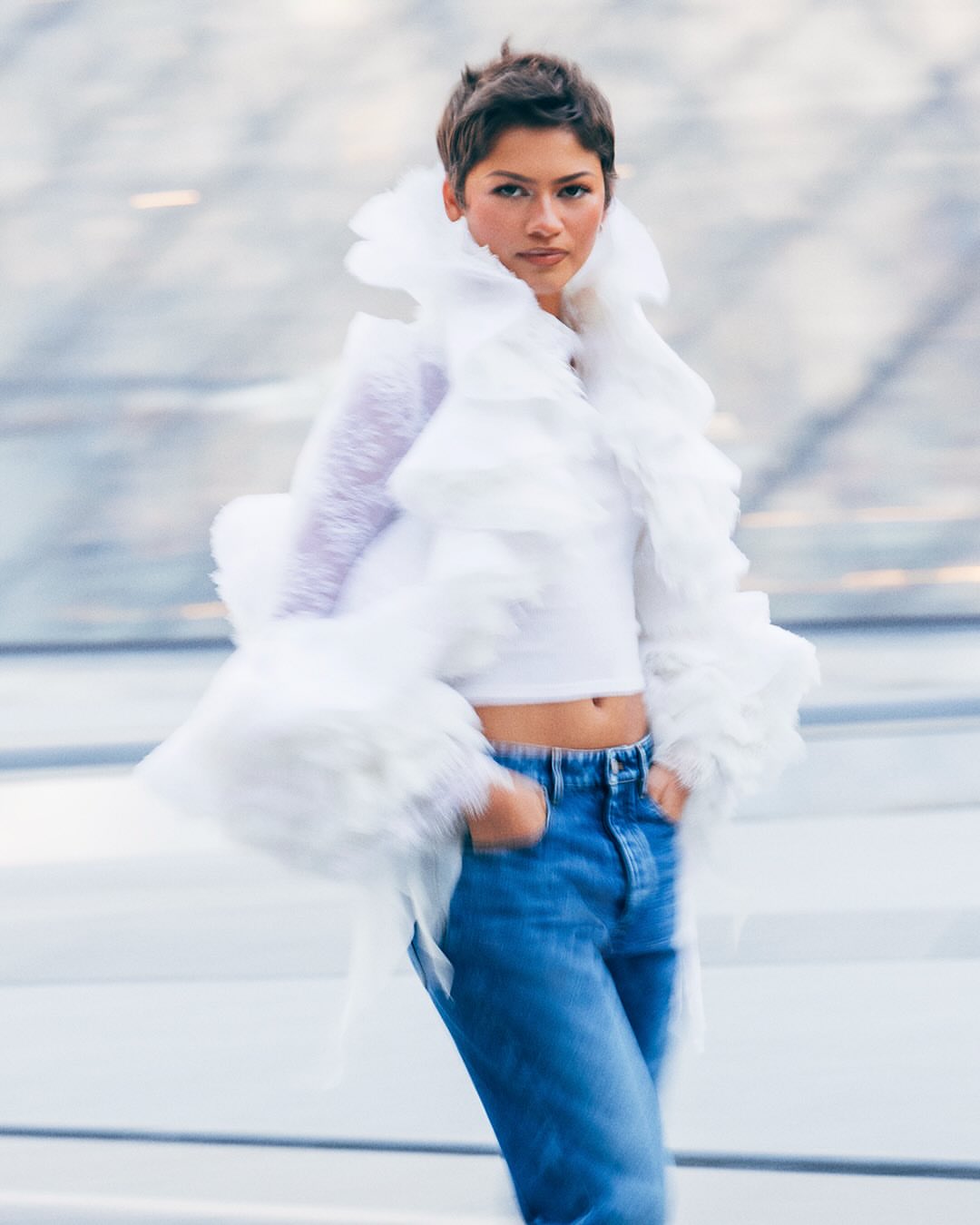 Spring-Summer 2027 Show. House Ambassador Zendaya arriving for the unveiling of @nicolasghesquiere’s new collection at the Cour Carrée du Louvre in Paris. Watch the full show via link in bio. #LVSS27 #NicolasGhesquier…