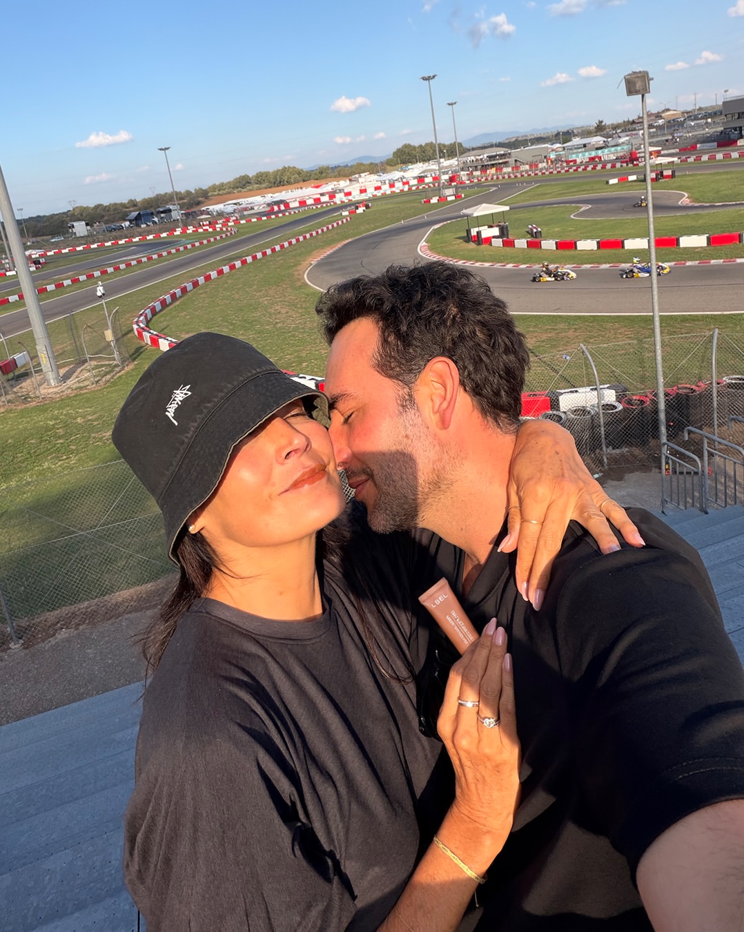 Familia, Italia, campeonato de karts con Amador, @lbelonline y vacaciones… ¡no puedo pedir más!🤌🏻 Han sido días increíbles, pero definitivamente lo mejor ha sido poder disfrutarlos juntos❤️ #publicidad