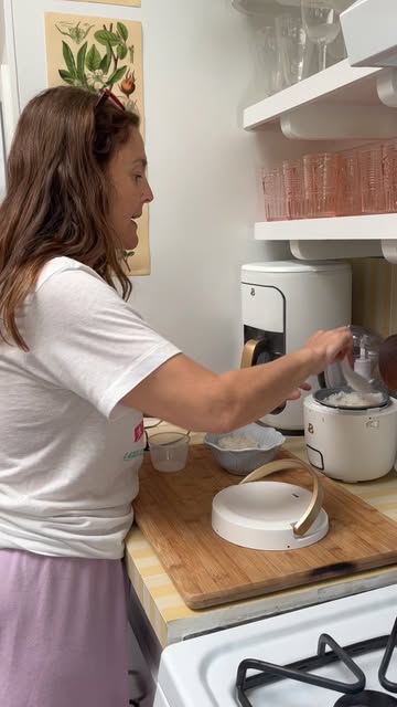 I love a rice maker… so naturally, we had to make a mini one! Introducing our @beautifulbydrew 3-Cup Rice Maker. Perfect for a single lady, a small family, or anyone who loves a little convenience in the kitchen. It’s…