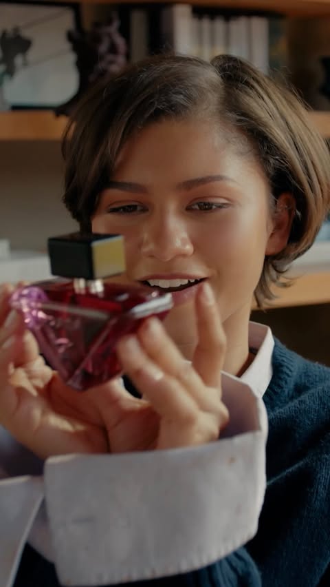 Zendaya discovers a new shade of Paradoxe in the new Sweet Chemistry. @zendaya #Prada #PradaBeauty #PradaFragrances #PradaPeople