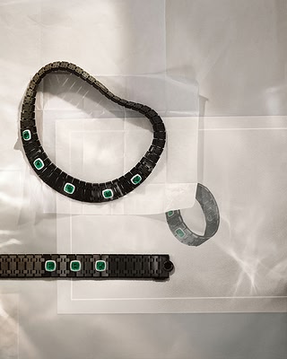 Inspired by an eclipse. Crafted to reveal light. Evoking the mysterious glow of an eclipse, these Royal Oak Joaillerie creations translate the spirit of the Risoud Forest into a palette of blackened titanium, sugarloa…