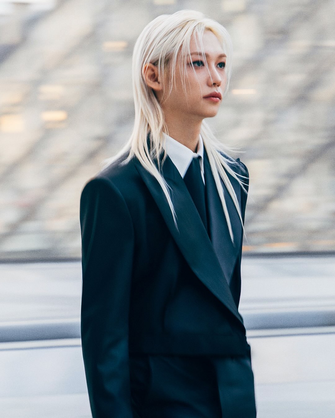 House Ambassador Felix arriving for the unveiling of @nicolasghesquiere’s new collection at the Cour Carrée du Louvre in Paris. Watch the full show via link in bio. #LVSS27 #NicolasGhesquiere #LouisVuitton House Ambas…