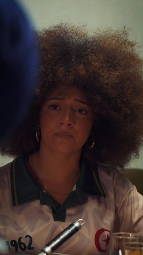 Djedda - Ce que je n’ai jamais pu oser te dire 🤍 Cette vidéo raconte bien plus que nos différences. Il raconte le choc de deux générations, de deux façons de voir le monde, de deux femmes qui n’ont pas grandi avec le…