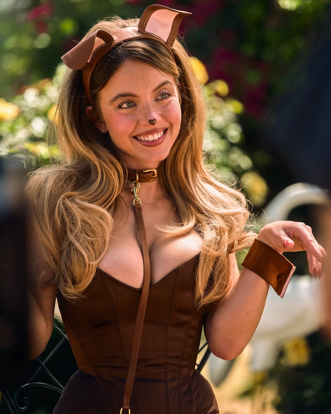 Your halloween costume this year: Cassie, season 3. 🐶🦴 Get the Date Night Satin Corset in Bitter Sweet to complete this iconic look