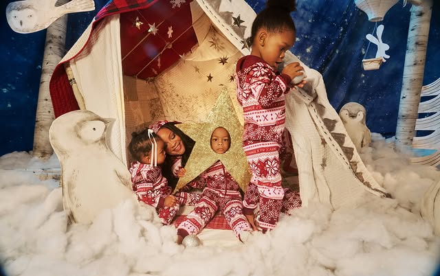 just here to start off cozy szn! gang sold separately 🎄🎁 @savagexfenty