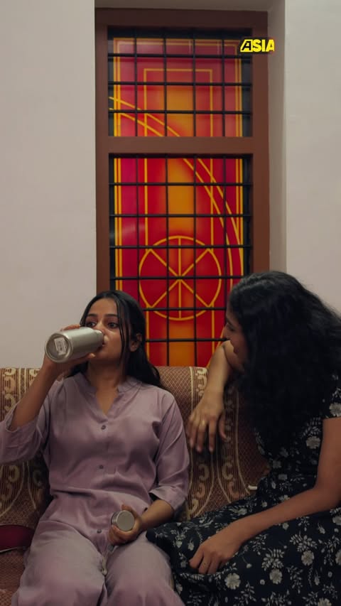 അനുഭവിച്ചവർക്ക് അറിയാം ❤️ . . . . [Asiaville Malayalam, Friendship Nostalgia, Malayalam Emotional Skit, Unforgettable Memories, Kerala Youth Drama, Asiaville Digital Skits]⁠ . . . #BeyondWords #KeralaYouthDrama #Malay…