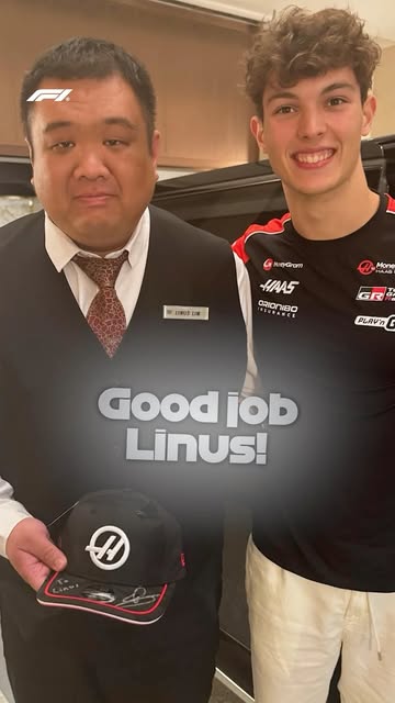 Ollie and Linus, together again 🐐 Bearman is reunited with his driver (and good luck charm) from last year’s Singapore Grand Prix 🤝 #F1 #Formula1 #SingaporeGP @olliebearman @haasf1team