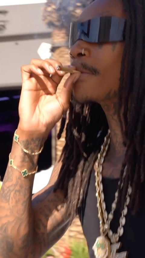 Friday smoke session starts now 💯🚀🚨