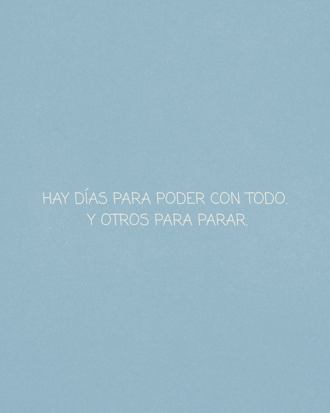 A veces necesitamos que nos recuerden que no pasa nada por parar. Que descansar no es perder el tiempo, que pedir ayuda también es valentía y que no tenemos que llegar a todo para estar haciéndolo bien. 🤍 En Slowlove…