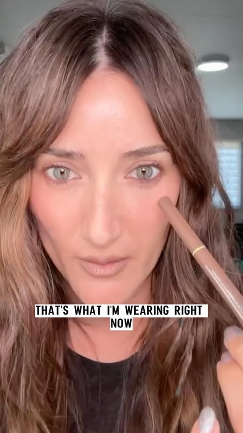 15+ years as a professional makeup artist means Donni knows exactly what she needs from a formula. Half Magic products are put through the ultimate real-world wear test: long days on set, extreme weather, sweat, tears…