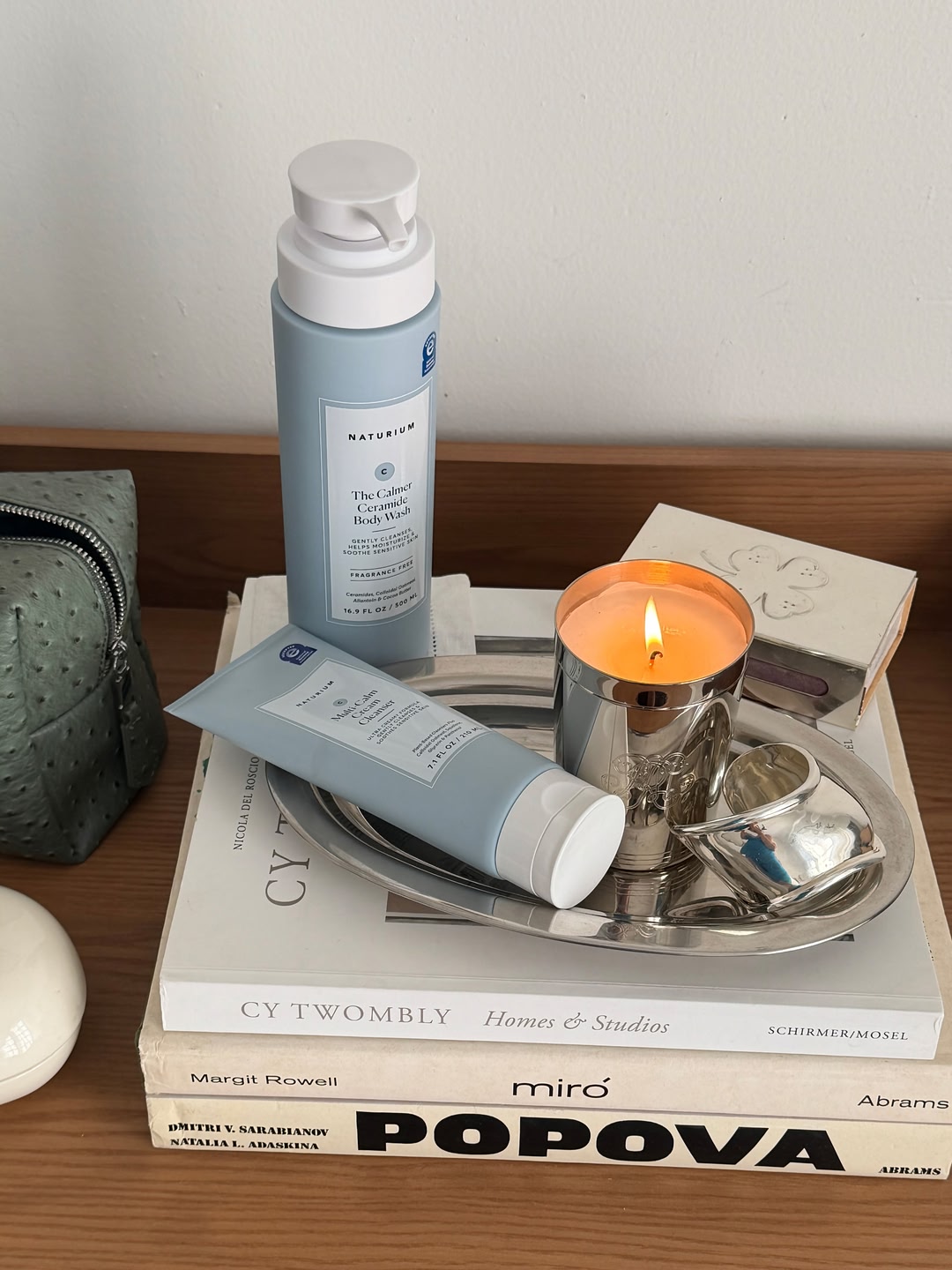 It’s National Eczema Awareness Month ✨ Did you know that The Calmer Ceramide Body Wash and Multi-Calm Cream Cleanser have received the National Eczema Association’s Seal of Acceptance™? Both formulas meet the NEA’s st…