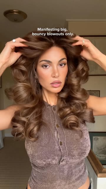Bombshell blowouts only 🤎 Bouncy, voluminous hair is just a step away with our Honey Milk 5-in-1 Styling Cream. Formulated for long lasting hold, to protect from heat, boost shine & reduce frizz, all in one step 🪽 P…