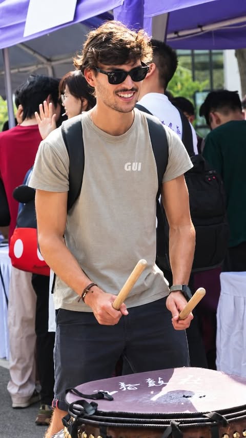 So many clubs, so many possibilities. Explore the #DiversityAtTsinghua 2026 Autumn #ClubFair, where #NextGen comes together to discover new interests and connect with like-minded people. Which club would make you stop…