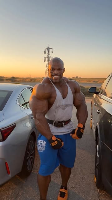 Vibes were off the chain during our recent roadtrip to Vegas for the Olympia! 🤣🕺🏾Yeah Buddy #Trend #GasStation