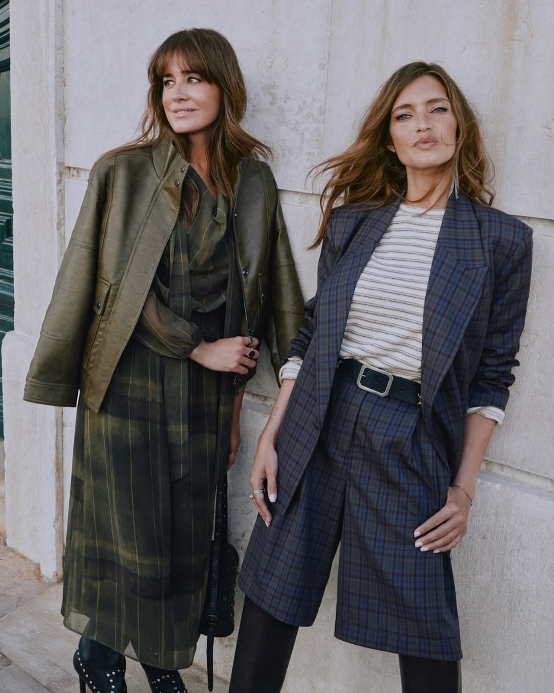 Hay ciudades que invitan a bajar el ritmo. Lisboa es una de ellas. En The Lisbon Chapter, @saracarbonero e @isabeljimenezt5 se dejan llevar por sus calles, sus cuestas, la luz que cambia a cada paso y los pequeños hal…