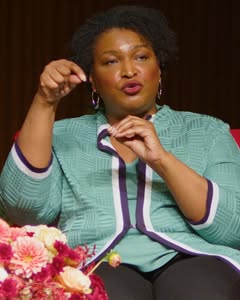 From the power of storytelling to the future of American democracy, we were proud to welcome @staceyabrams to the LBJ Presidential Library. The bestselling author, voting rights advocate, and political leader joined u…