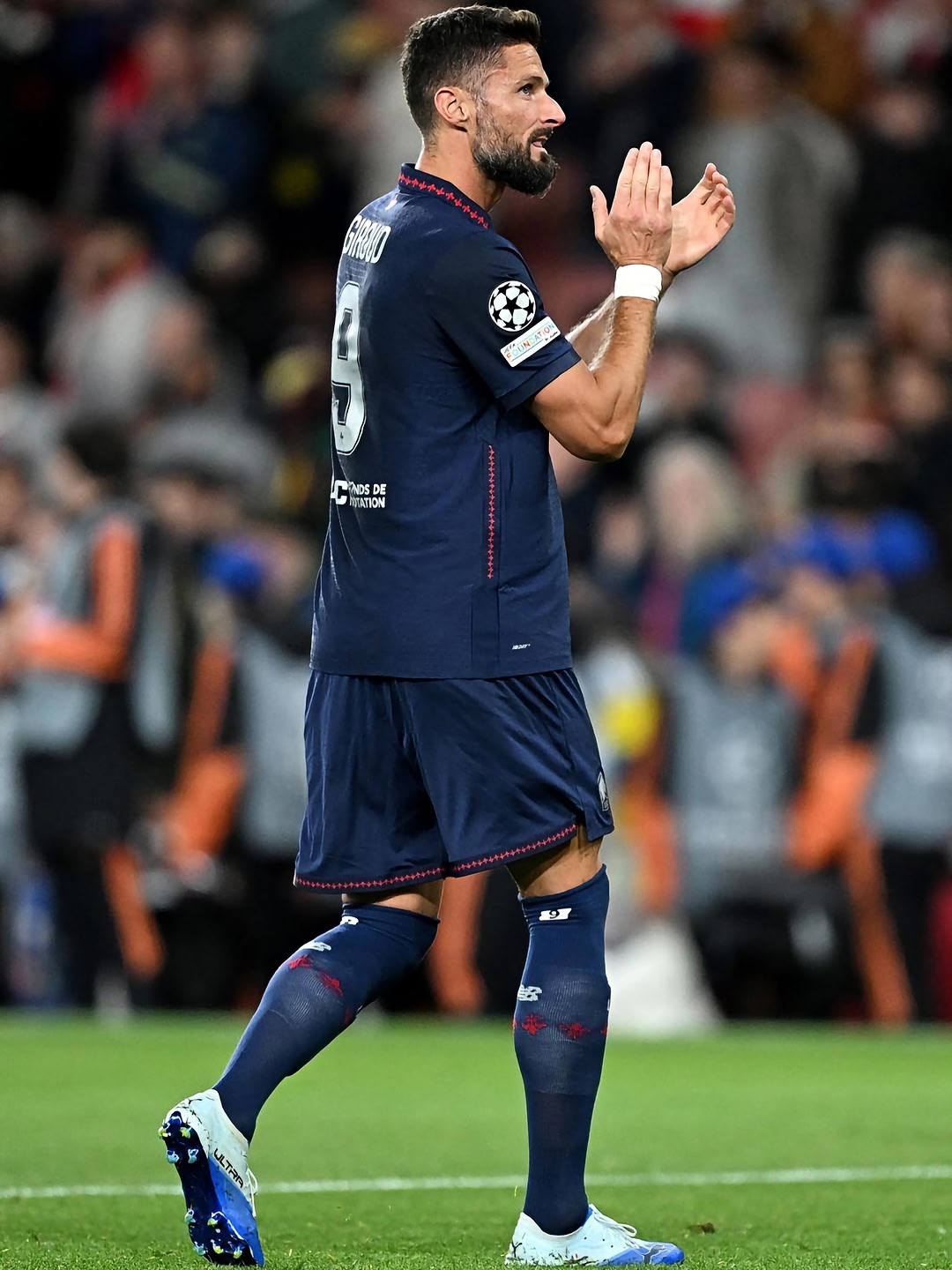 Pas le résultat espéré mais heureux et touché de ce bel accueil des Gunners… et de nos supporters Lillois à l’Emirates ♥️🤍🙏