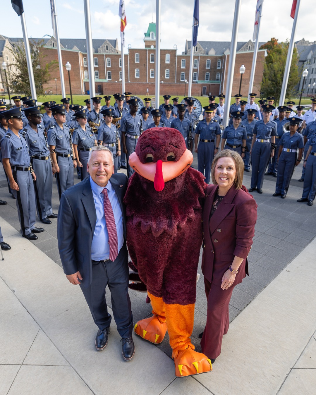 Welcome home, Dr. Linton! 🦃👏 Read more about Virginia Tech’s 17th president, Richard Linton, at the link in our bio.