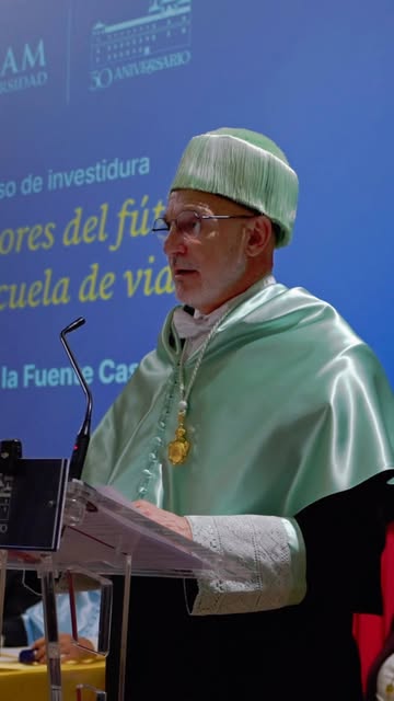 💬 «El éxito individual merece un reconocimiento; el éxito colectivo, en cambio, tiene la capacidad de transformar comunidades enteras», ha reflexionado Luis de la Fuente, seleccionador nacional de fútbol y campeón de…
