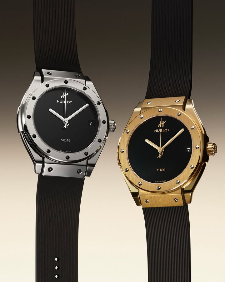 Two attitudes. One origin. ⁣ Introducing the new Classic Fusion Tributo in yellow gold and white gold. The yellow gold version stays closest to Hublot’s 1980 original, while the white gold brings a more formal express…