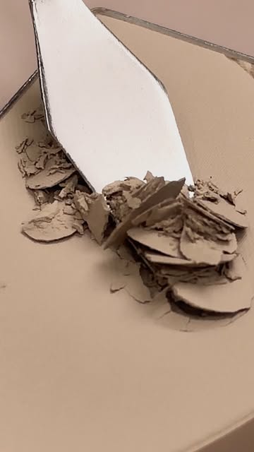 #베러댄컨투어 힛팬 컬러만 쏙쏙 골라 하나로 만들면? 내 취향 컬러만 모아 나만의 컨투어 완성! 인기 컬러 3가지를 조합해 탄생한 NEW 베러 댄 컨투어 미니 🖋️📐 10월 19일 #에이블리 런칭 예정🤎