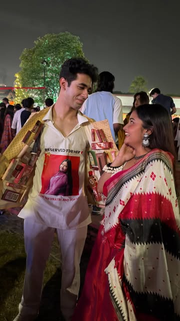 Permanent booking, for Navratri & for life. . . . . . #me&who #navratri #couplenavratri #meandwho🤨⁉️ #couplecute { navratri couple cute, boyfriend surprise, tshirt surprise, makeup, couple navratri cute, navratri ree…