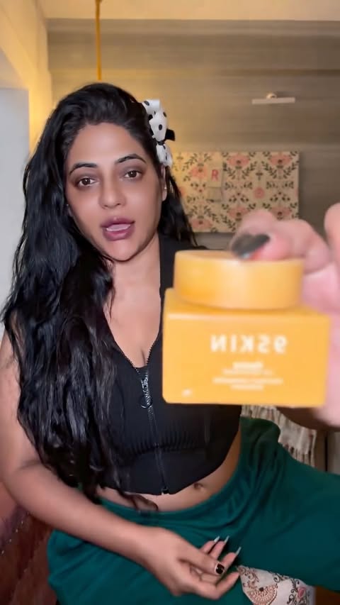 Imma go get my eyes checked and get lenses…Coz glasses are for the birds ✨ Obsessed with 9Skin by Nayanthara! 💖🌸 Amazing products, beautiful skincare vibes, and that extra glow we all love! ✨ Your skincare routine d…