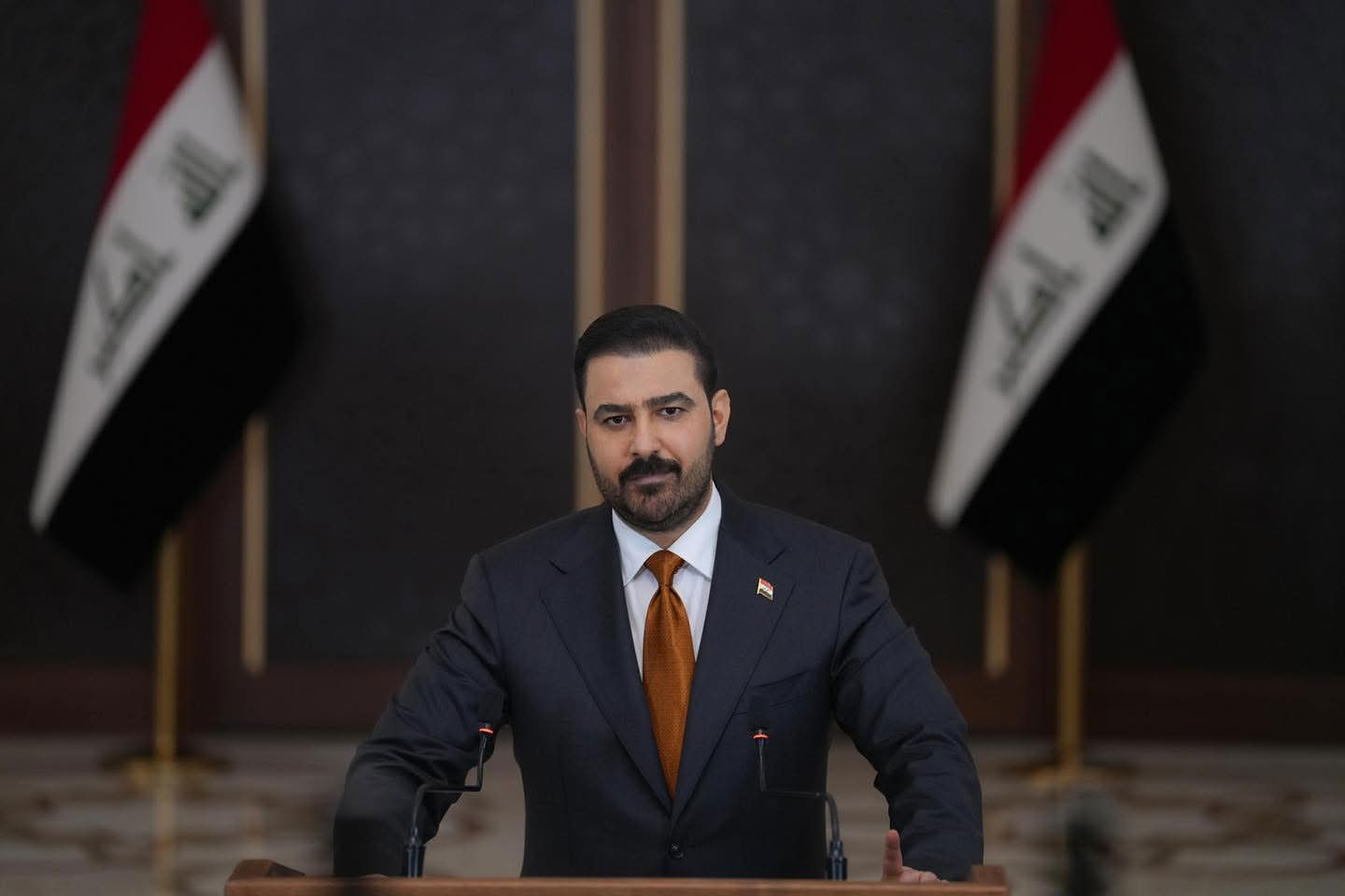 بسم الله الرحمن الرحيم أيها العراقيات والعراقيون الكرام السلام عليكم ورحمة الله وبركاته.. في غضون خمسة أشهر على تشكيل الحكومة اكتملت التشكيلة الوزارية واستكملنا الحقائب الشاغرة ونبدأ منذ الان خطوات متسارعة من العمل ال…