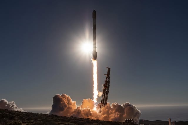 Falcon 9 launches USSF-481 to orbit from pad 4E in California