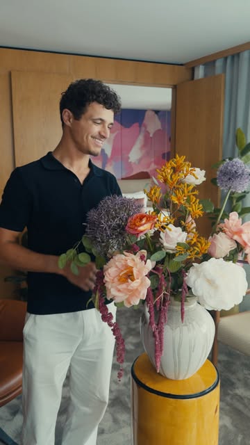 Switching the fast lane for something a little more botanical. 💐 Discover new ways to stay with Hilton.