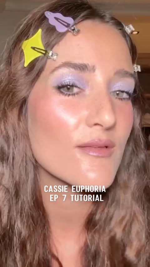 This lavender dream on Cassie in Euphoria S3, E7 💜✨ STILL not over it. The soft washes of purple, the sparkle, the perfectly dreamy finish... Recreate the magic with: EYES: ⭐️ CHROMADDICTION MATTE in Laviwinkle ⭐️ GL…