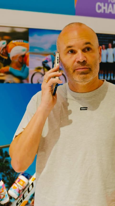 A call from one champion to another 📞 @andresiniesta8 gives a warm welcome to NSN’s newest signing ✍️ —— Una llamada entre campeones 📞 @andresiniesta8 da la bienvenida al nuevo fichaje de NSN ✍️ #WeAreNSN #ForFin | …
