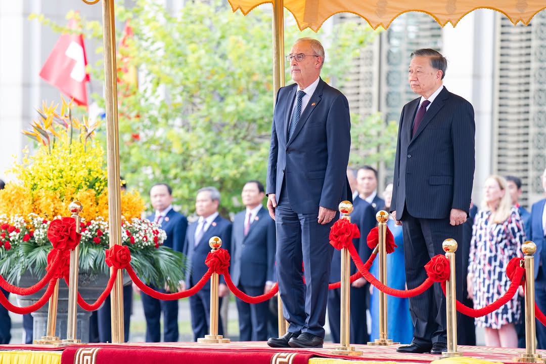 Just arrived in Hanoi 🇻🇳 this morning! It was an honour to meet with President Tô Lâm 🤝 Our discussion focused on strengthening bilateral relations, exchanging views on key regional and international developments, …