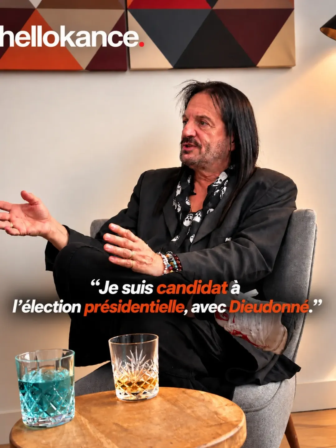 🇫🇷 Francis Lalanne est officiellement candidat à l'élection présidentielle, aux côtés de Dieudonné. Alors, nous nous sommes demandés si, un artiste, peut faire mieux qu'un Macron ? 👀 A l'instar de Zelensky ou d'aut…