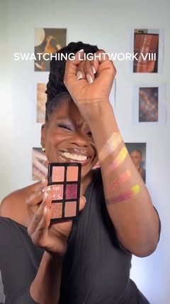 I don’t think I’ll ever get tired of watching these shades shift 😍 That’s what I love so much about Lightwork VIII. You can swipe one shade and see so many different colors come through depending on how the light hit…